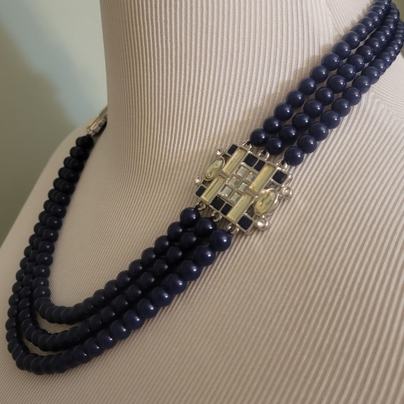 Lia Sophia Lens Flare Necklacr - Picture 3 of 8